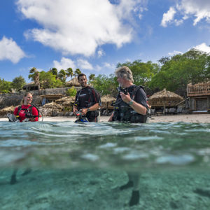 Shore De Curacao by Go West Diving