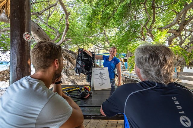 Discover Scuba Dive Curacao DSD